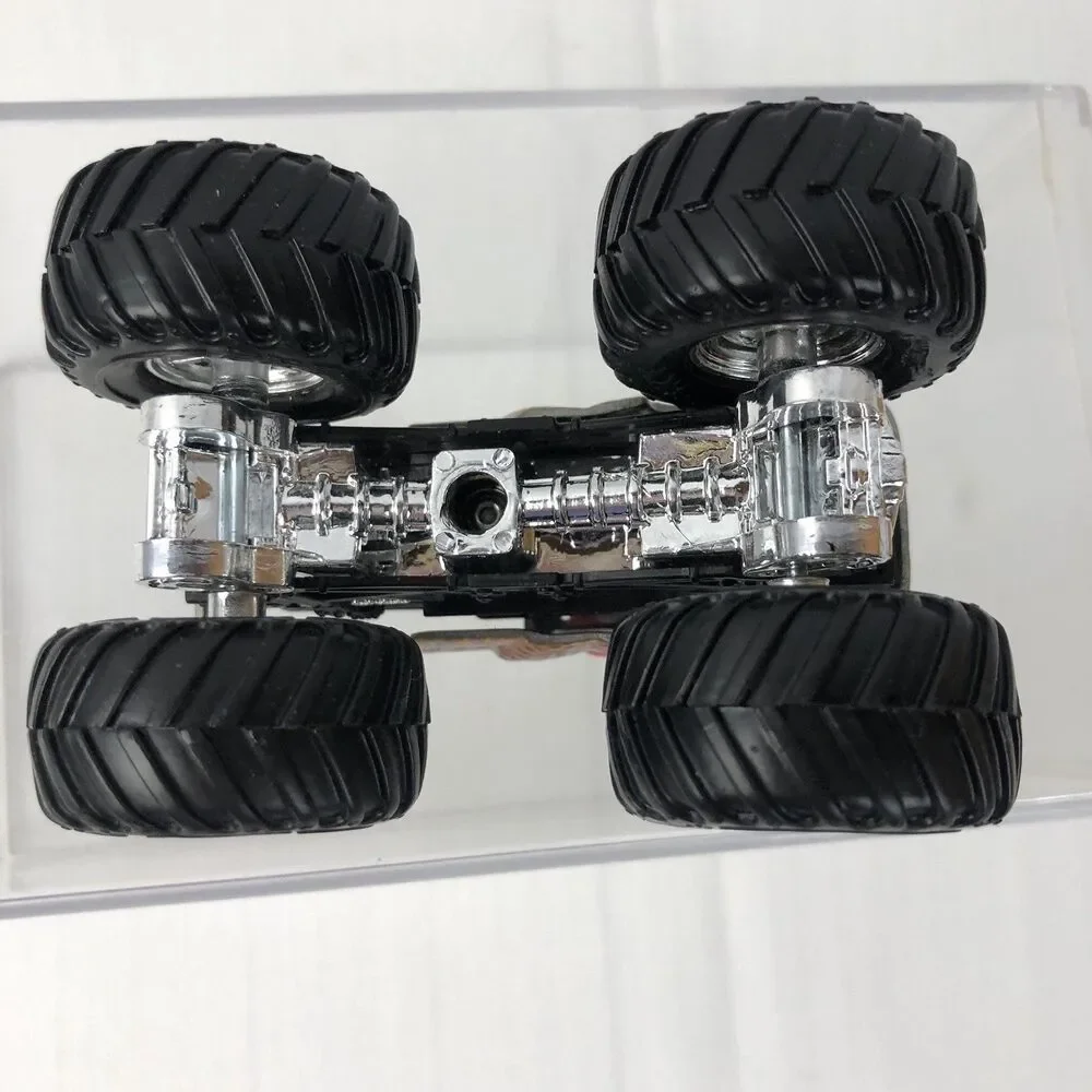 Hot Wheels Monster Jam Truck 25th Anniversary Silver El Toro Loco 1:64 HTF